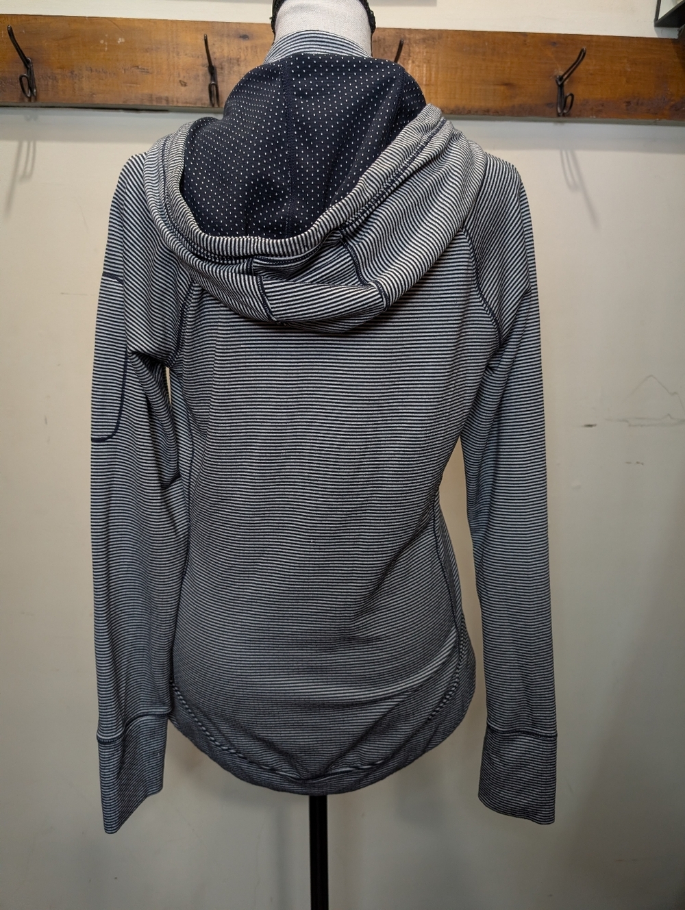 Athleta Womens Heavenly Heights Striped Hoodie Navy Long Sleeve 1/2 Zip - Picture 10 of 16